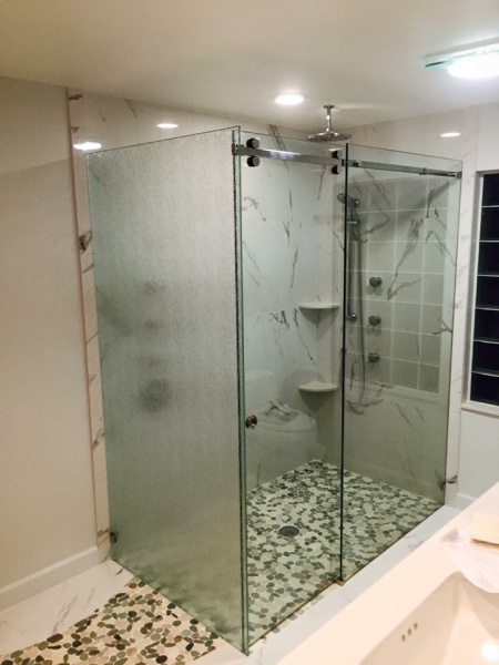 glass shower surround with door and privacy glass